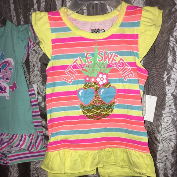 2 sets of 2pc Outfits - Picture 3 of 6